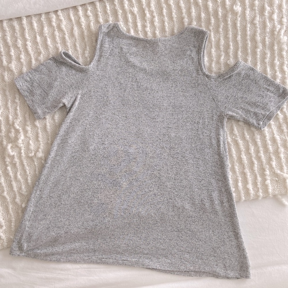 Knit Cold Shoulder T-Shirt - Picture 4 of 4